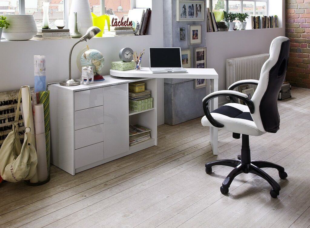 Mark – white lacquered swivel computer desk
