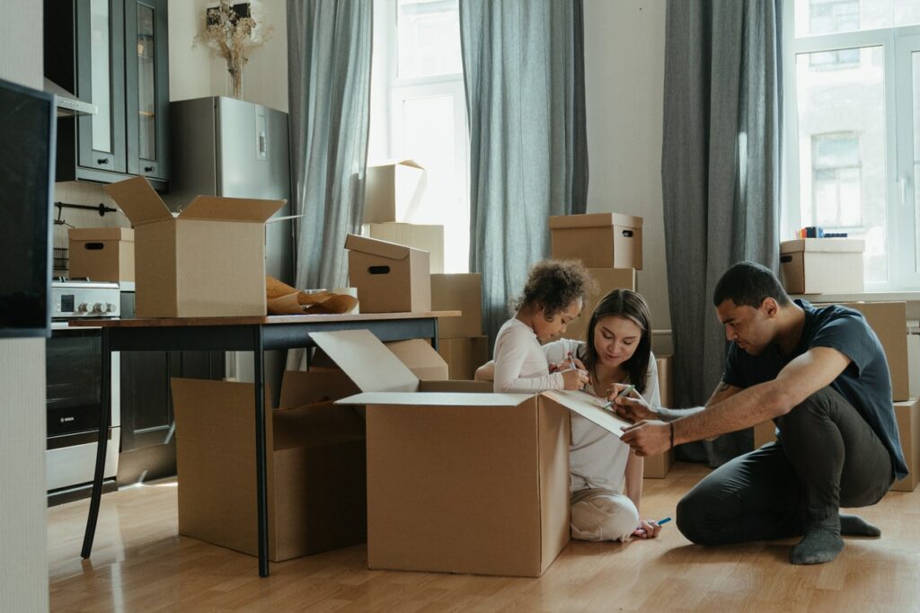 The Essential Checklist for Moving to a New House