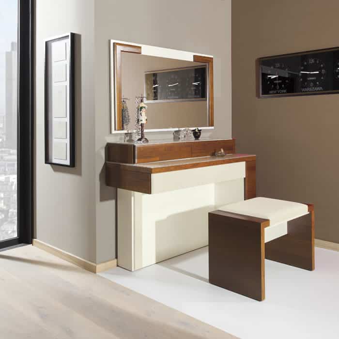 Vigo assembled dressing table with mirror